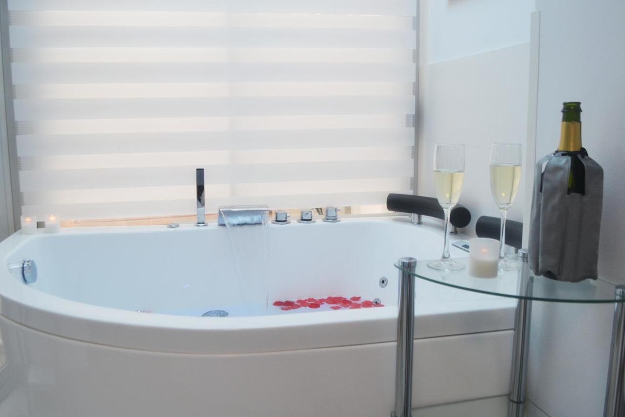 Blue Horizon Luxury Apartment نيرخا المظهر الخارجي الصورة
