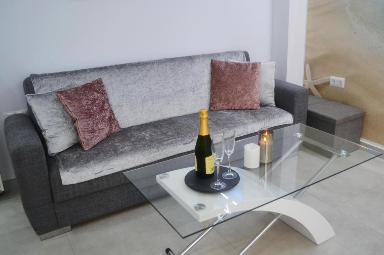 Blue Horizon Luxury Apartment نيرخا المظهر الخارجي الصورة