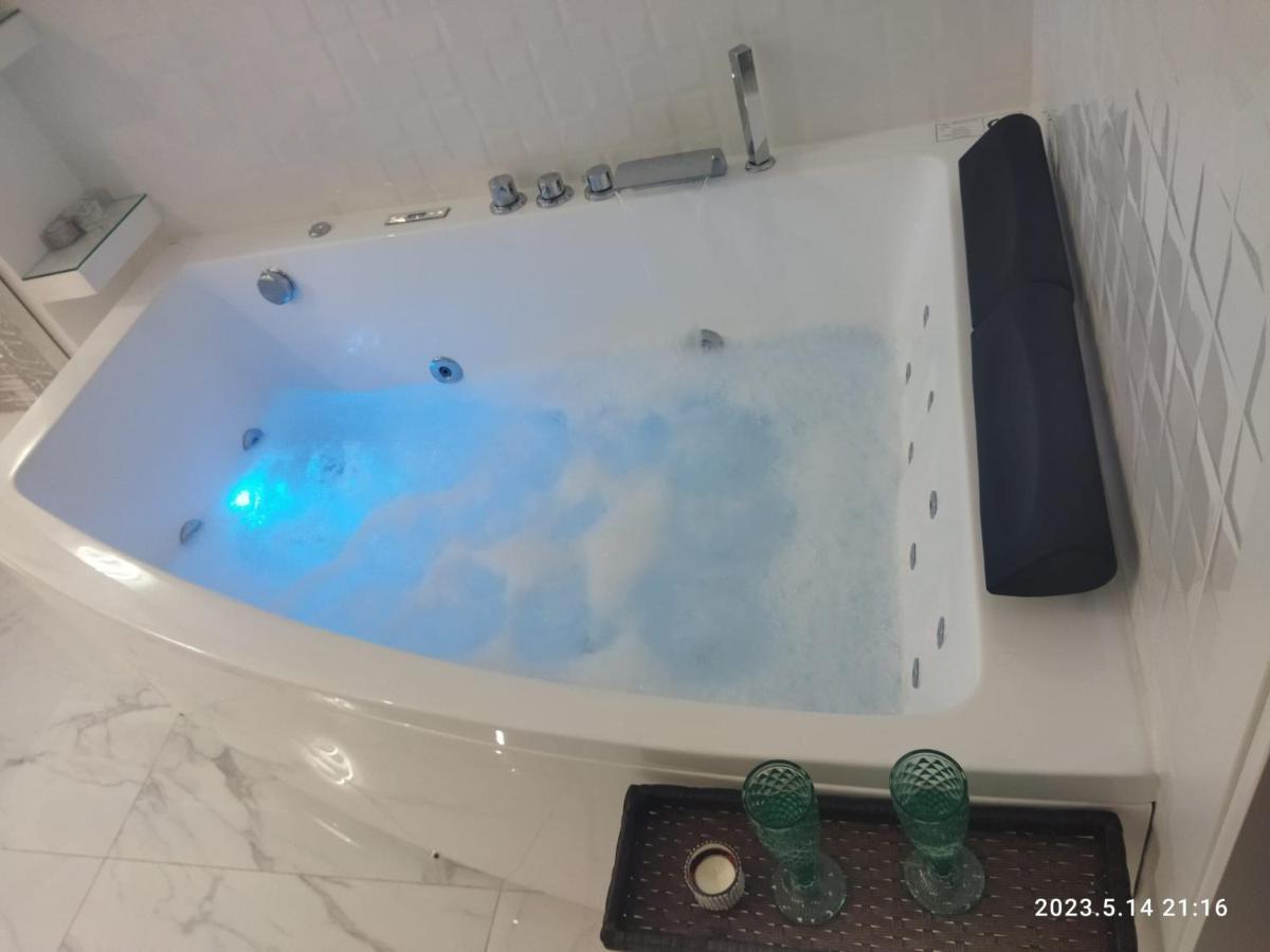 Blue Horizon Luxury Apartment نيرخا المظهر الخارجي الصورة