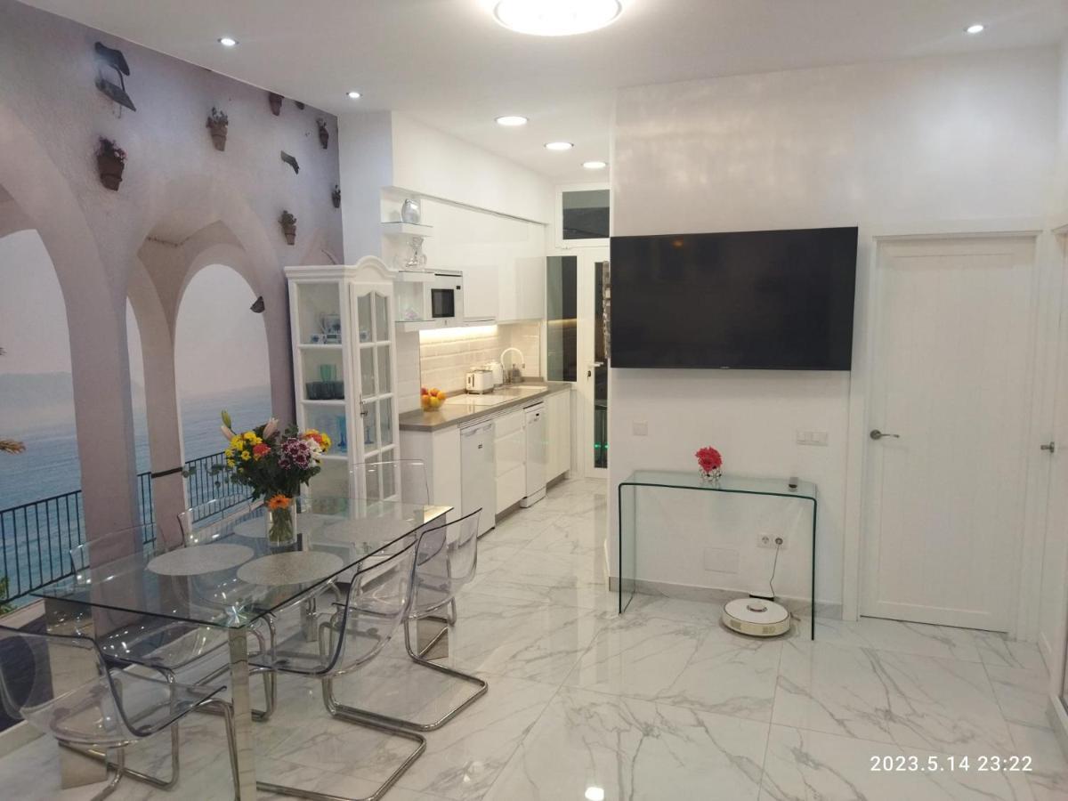 Blue Horizon Luxury Apartment نيرخا المظهر الخارجي الصورة