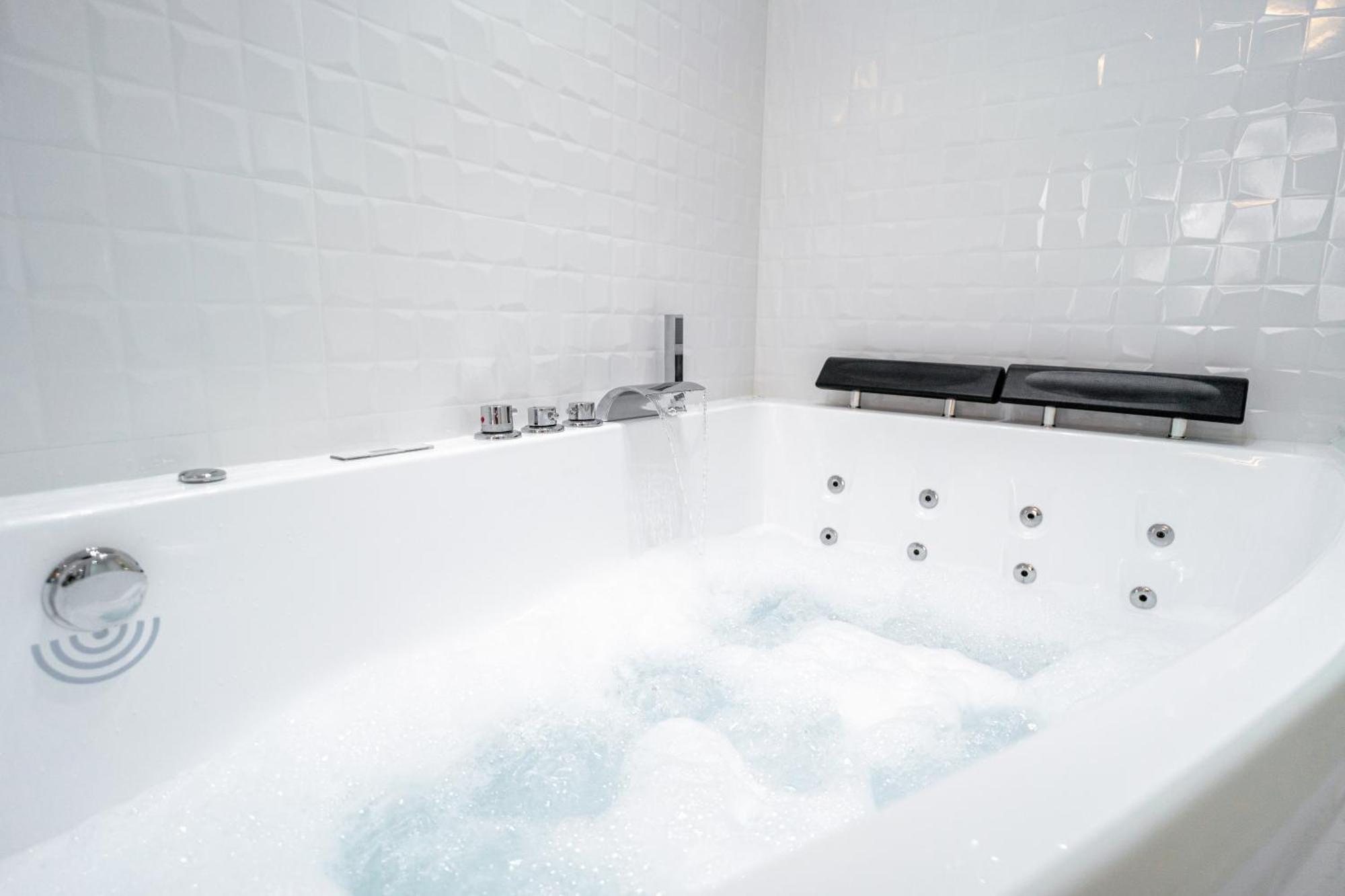 Blue Horizon Luxury Apartment نيرخا المظهر الخارجي الصورة