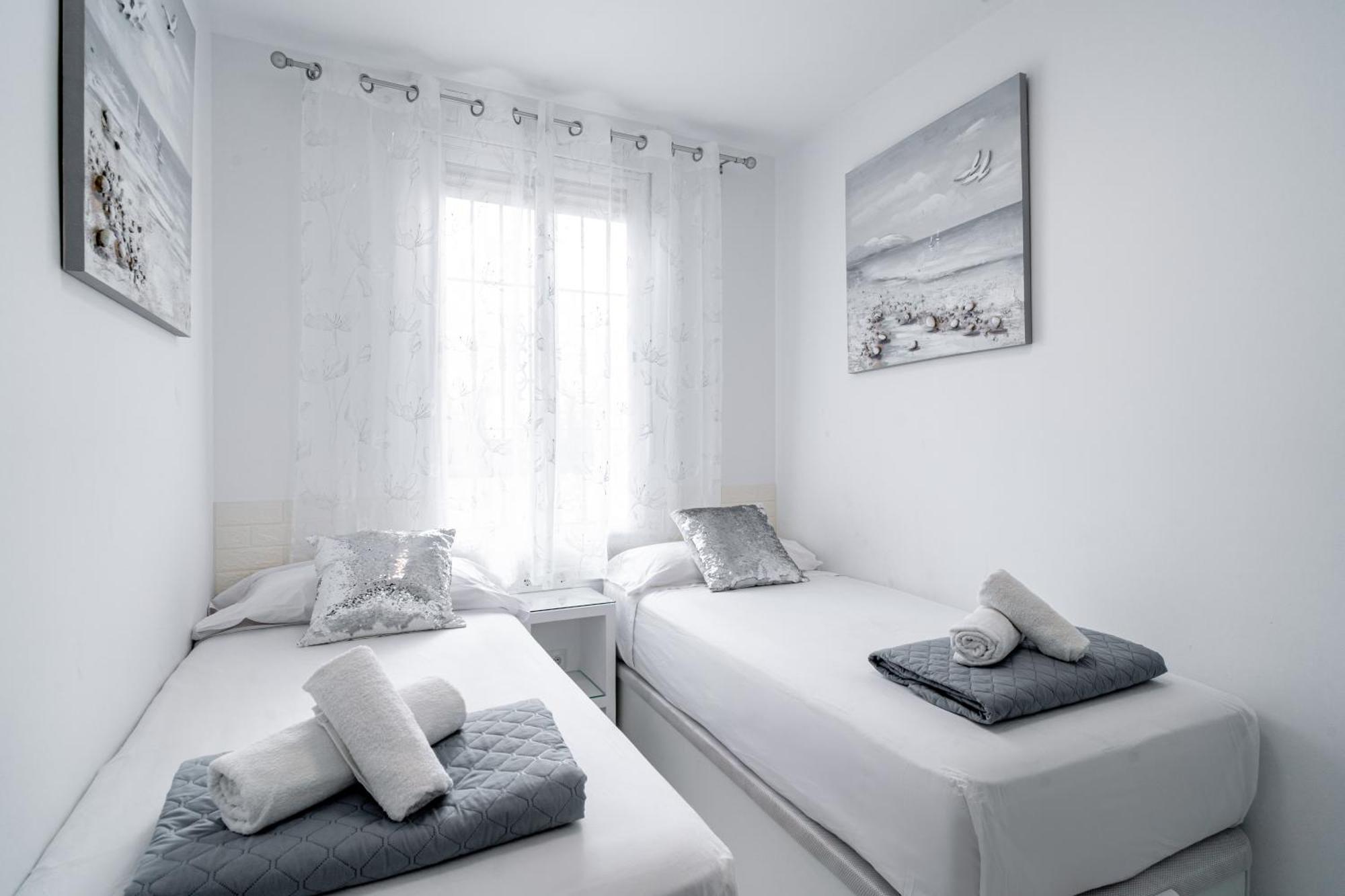 Blue Horizon Luxury Apartment نيرخا المظهر الخارجي الصورة