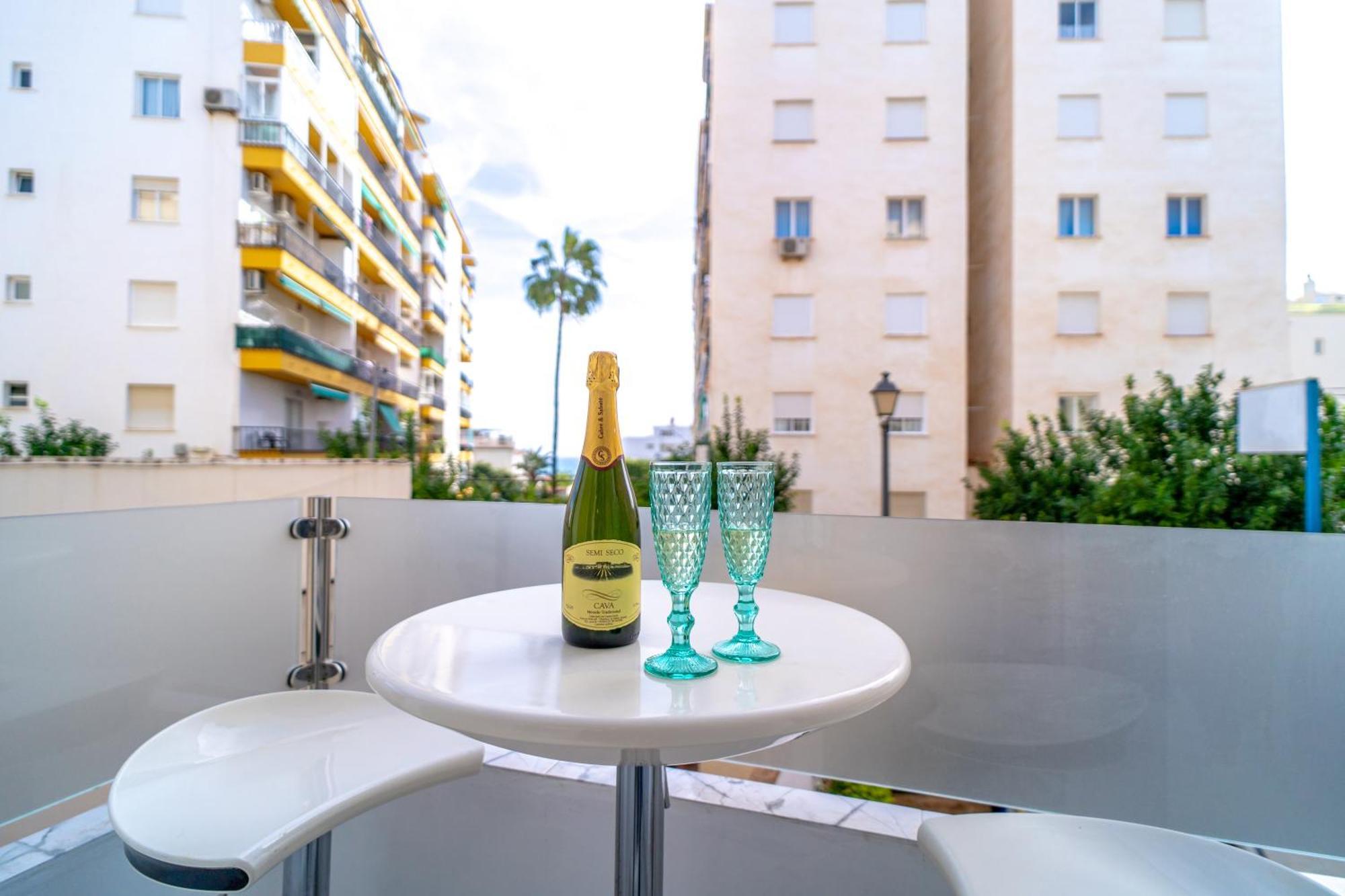 Blue Horizon Luxury Apartment نيرخا المظهر الخارجي الصورة