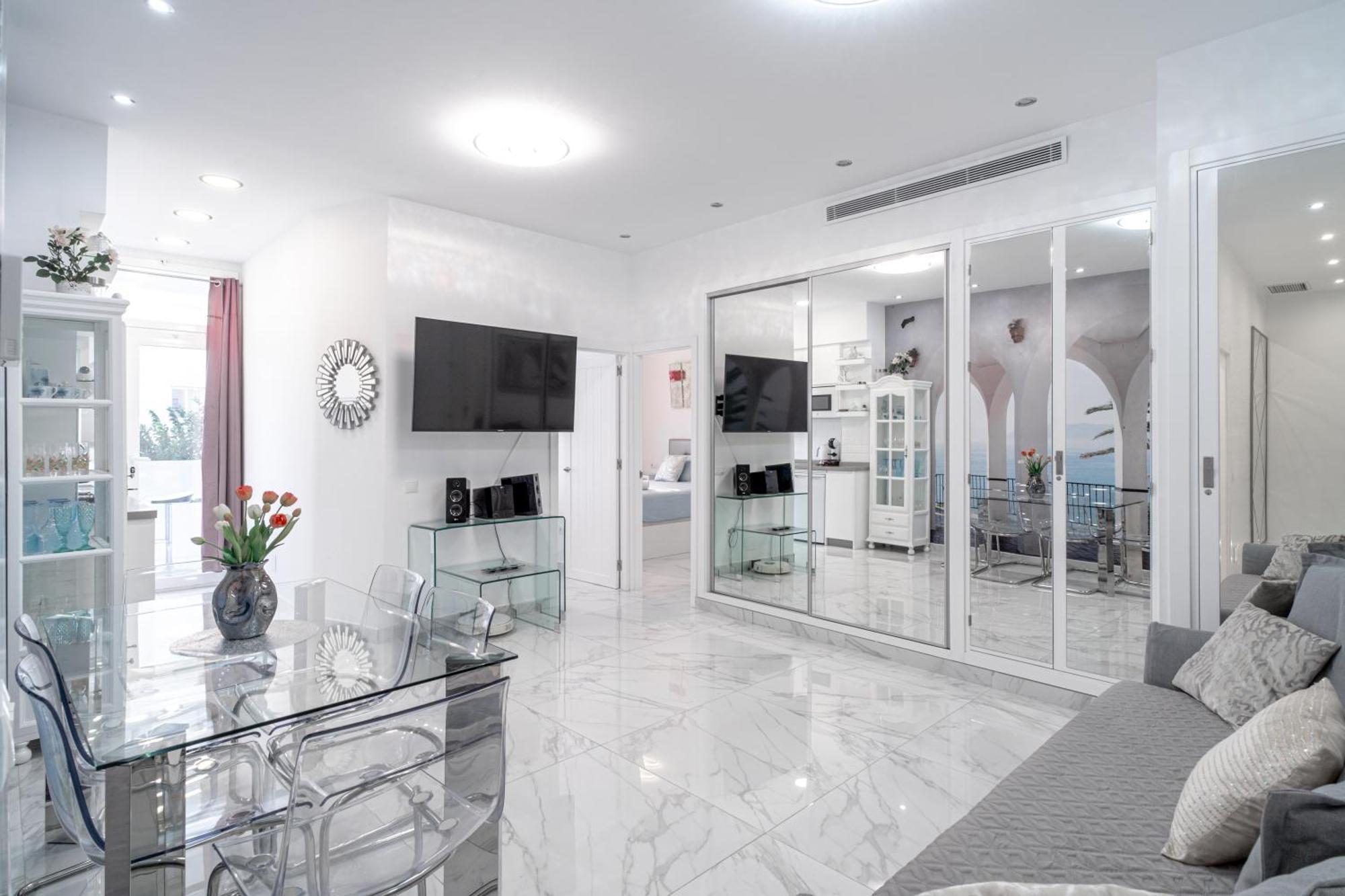 Blue Horizon Luxury Apartment نيرخا المظهر الخارجي الصورة